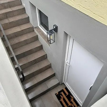 Modern Basement Near Phantasialand & Cologne Apartman