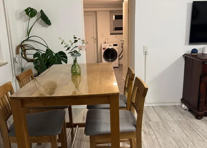 Modern Basement Near Phantasialand & Cologne Lejlighed